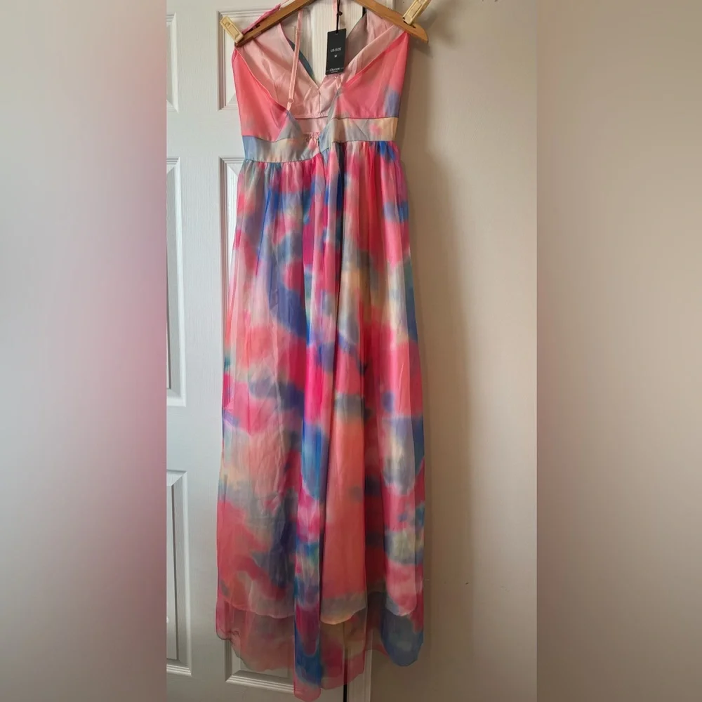 NWT Women multi color V neck maxi dress SIZE M - Picture 3 of 8